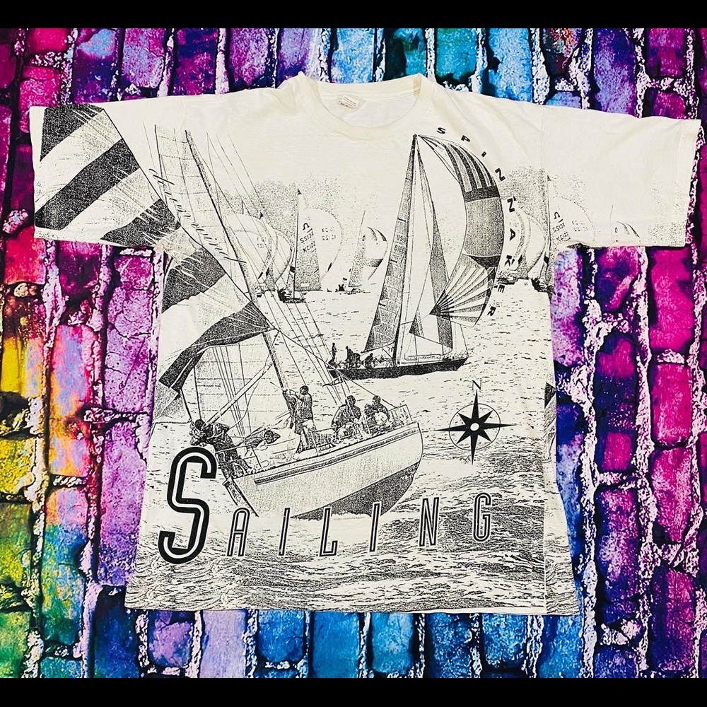 Vintage Sailing AOP t-shirt size 2XL